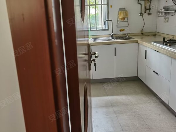 常州钟楼勤业高成莱茵花苑(北区)高成莱茵花苑(北区) 3室2厅1卫出租房源真实图片