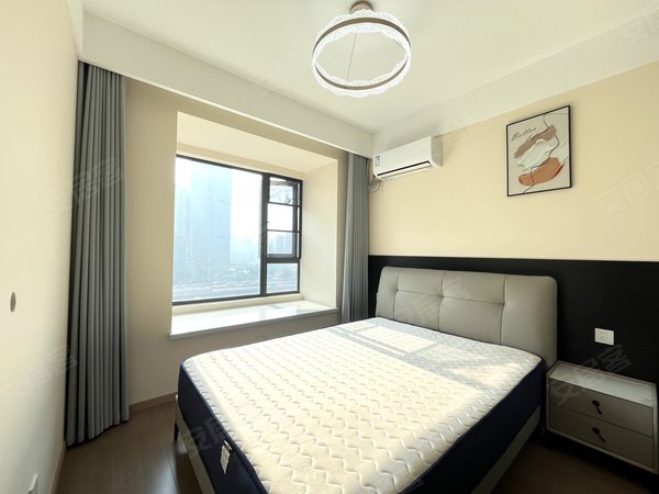 南昌西湖云飞路中粮建发祥云悦府次新小区 中粮建发祥云悦府 豪华装修三房拎包入住大悦城地铁口出租房源真实图片