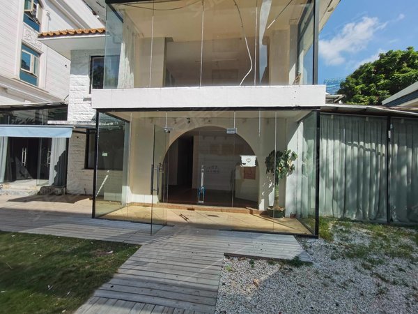 深圳罗湖黄贝岭怡景别墅怡景别墅带花园 有拓建落地玻璃采光很好 可长