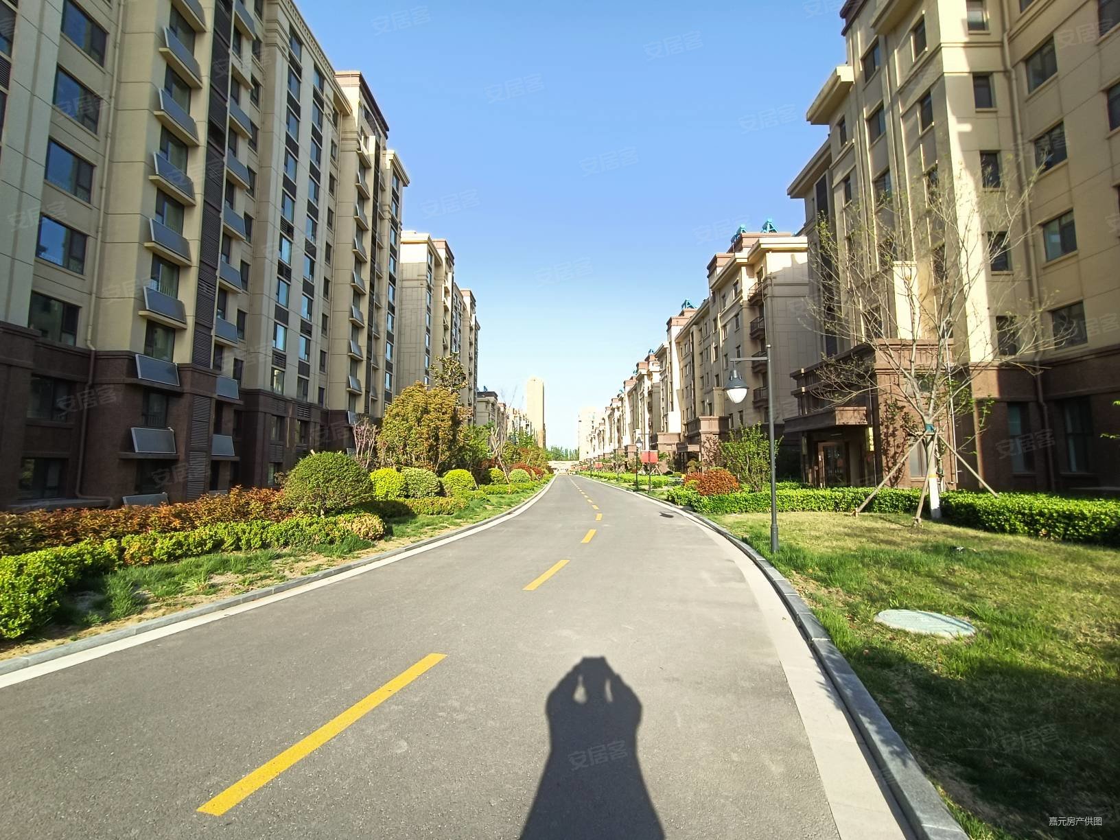 国大东方天韵3室2厅2卫135㎡南北128万