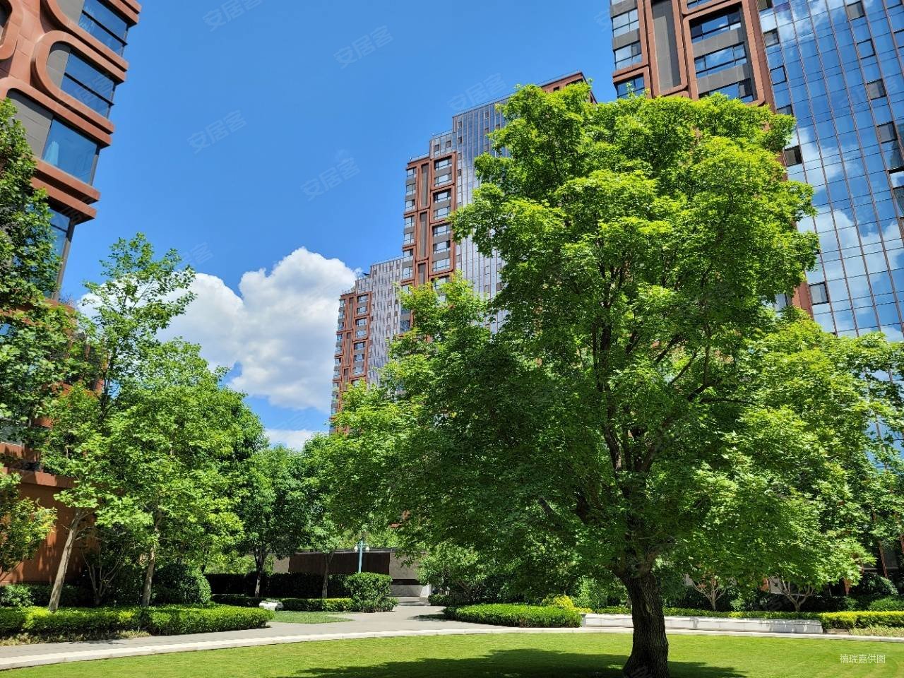 首创禧瑞都1室1厅1卫96.61㎡东1020万