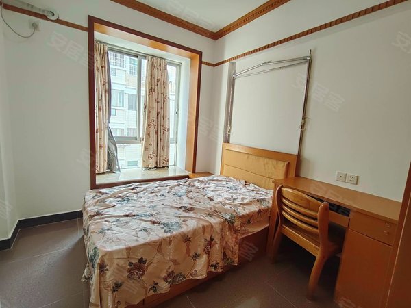 广地花园 一期电梯大2房1卫 南向采光好 拎包入住 有k看房