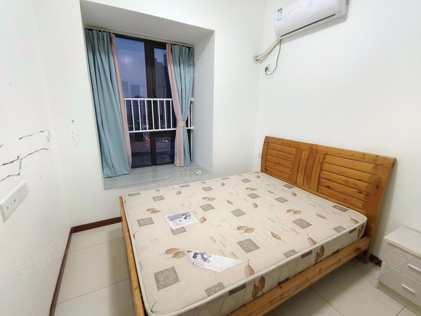 重庆九龙坡谢家湾华润二十四城嘉悦府华润万象城旁,现代简装,房子朝向