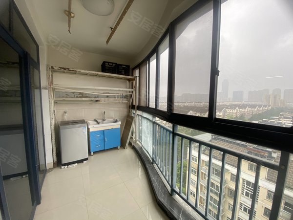绍兴柯桥柯桥鉴湖景园鉴湖景园 万达旁 3房2卫 3.