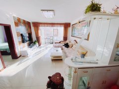 白城洮北洮北城区临近青年街,步行街,对面粮食局,三室两厅一卫,家电齐全可短租出租房源真实图片