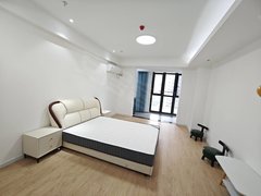 镇江句容宝华小学急租 靠近南京双地铁口 家具家电齐全 拎包入住民用水电出租房源真实图片