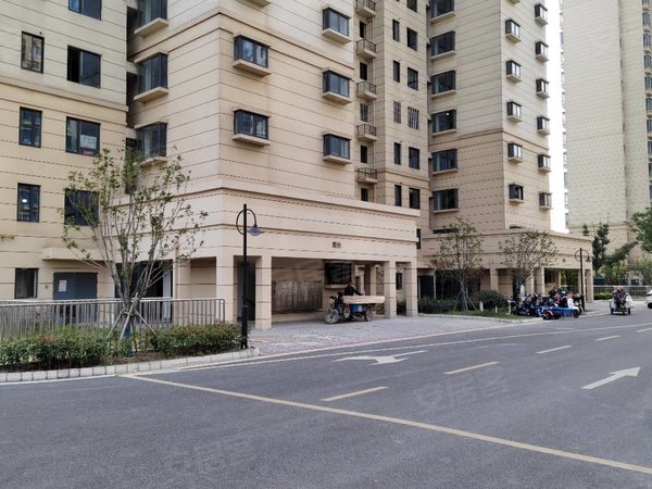 苏州吴中甪直东港花园精装修两室两厅一卫,南北通透户型,家电齐全