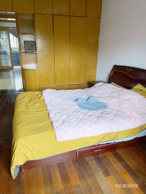 南京房产网>南京二手房>栖霞二手房>晓庄二手房>幕府山庄>488_650竖版