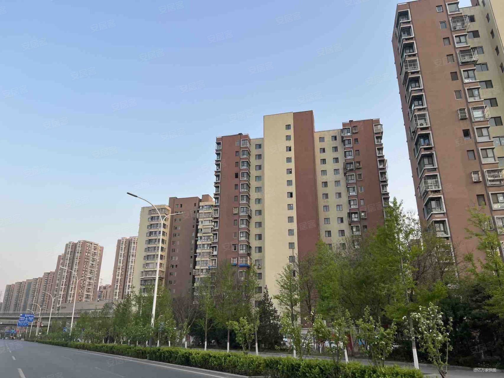 北京房产网>北京二手房>门头沟二手房>永定二手房>紫金新园(一区)>