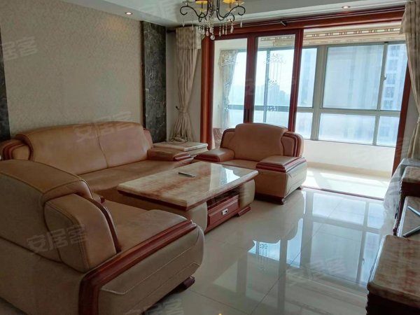 昆山玉山老城区昆山君悦豪庭金鹰商圈400米,君悦豪庭精装三房出租出租