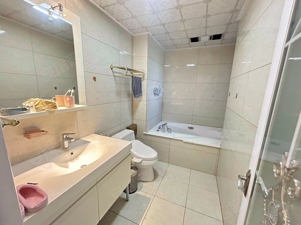 尹山湖2号线地铁口保利居上精装三房近长申超市尹山湖医院