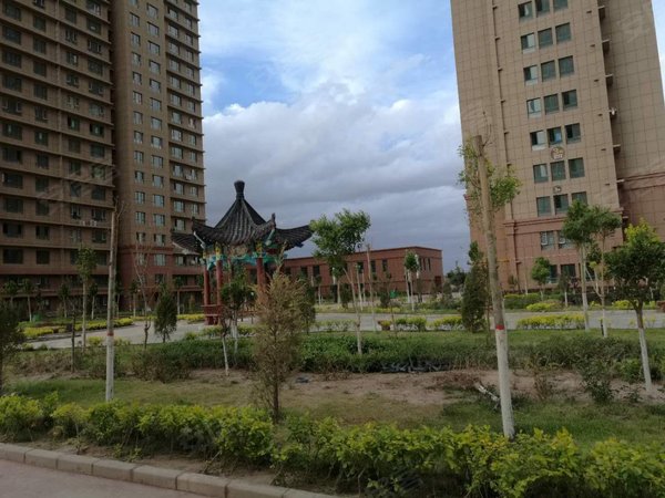 喀什喀什市喀什城区汇城锦丽园华电小学隔壁锦丽苑小区合租房押一付一