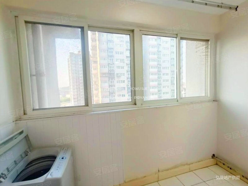 和信花园 两梯四户 小高层正南向!靠近大明湖