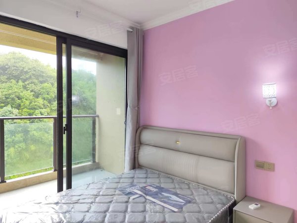 湖州安吉县递铺安吉清华园城南方向（全新精装两室）停车方便（天然气做饭有阳台）押一付一出租房源真实图片