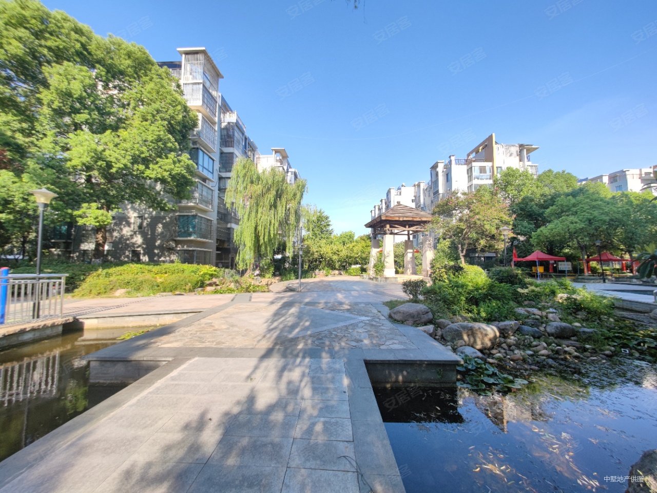 香江生态丽景a区3室2厅2卫116.07㎡南北162万