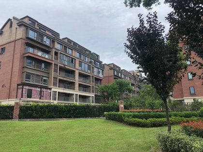 九龙仓碧堤雅苑