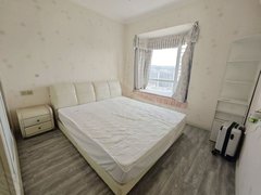 重庆两江新区空港新城鹿山轻轨 泽科星泽汇  姐姐家的房 0中介可短租月付价格可谈出租房源真实图片