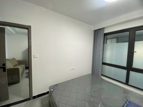 海宁海宁市区马桥藏绿园马桥小镇广场附近 精装1室 全新家电出租 朝南带大阳台出租房源真实图片