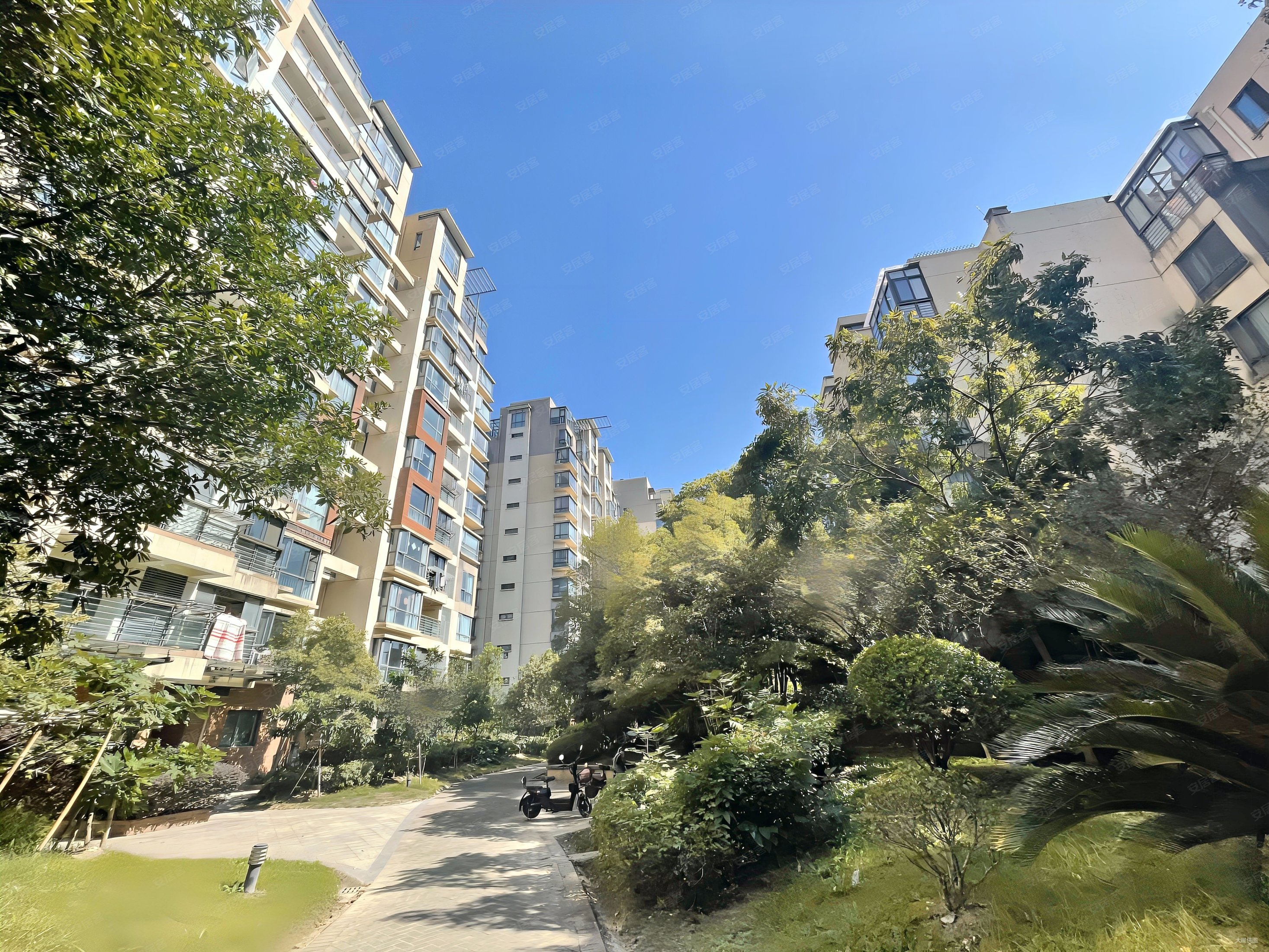 富阳东洲逸城3房精装送3个露台税120万