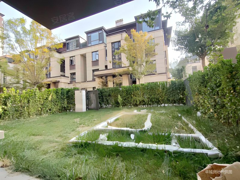 一楼带院唐冶现房别墅双地铁单价合适手慢无即住