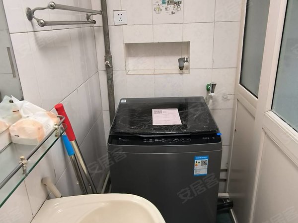 桂林七星玉满大酒楼橡胶设计院宿舍急租!五院旁设计院2房60平3楼1000元民用水电 停车方便出租房源真实图片