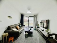 西双版纳景洪曼弄枫曼弄金湾好房出租!两房!家具家电齐全,干净整洁,拎包入住出租房源真实图片