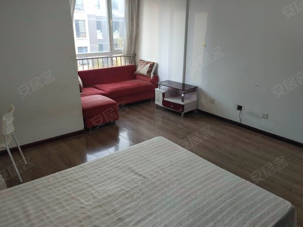 大连沙河口孙家沟宏都筑景(一期)星海广场医大二院后身宏都筑景小区