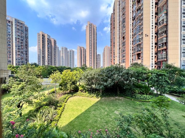 广州黄埔南岗佳兆业城市广场佳兆业城市广场 南向复式四房 家电齐全仅