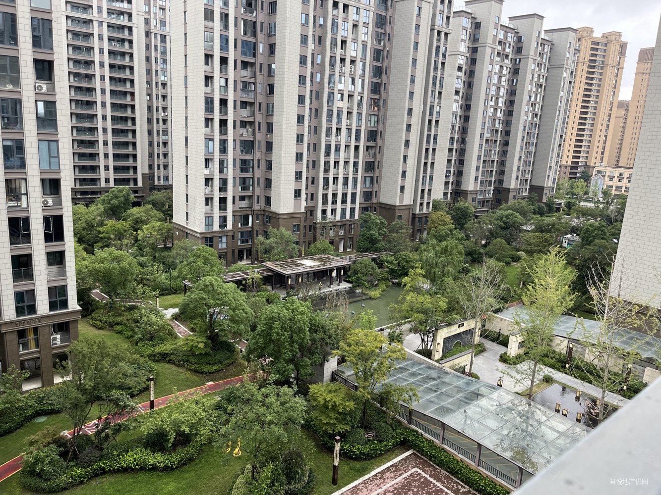 送车位 满二年,荣盛祥云府二手房,155万,3室2厅,2卫,110平米-嘉兴安居