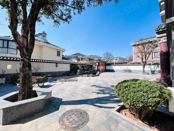 昆明西山滇池度假区金家大院可停10张车,度假区滇池边独栋别墅,视野好