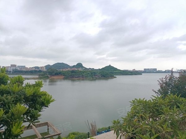 深圳宝安福永御景水岸花园(别墅)!经典7室!御景水岸花园(别墅)!