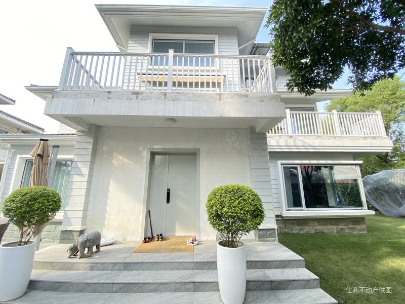 大户型临河别墅独栋,西郊华城二手房,3880万,5室2厅,4卫,341平米-上海