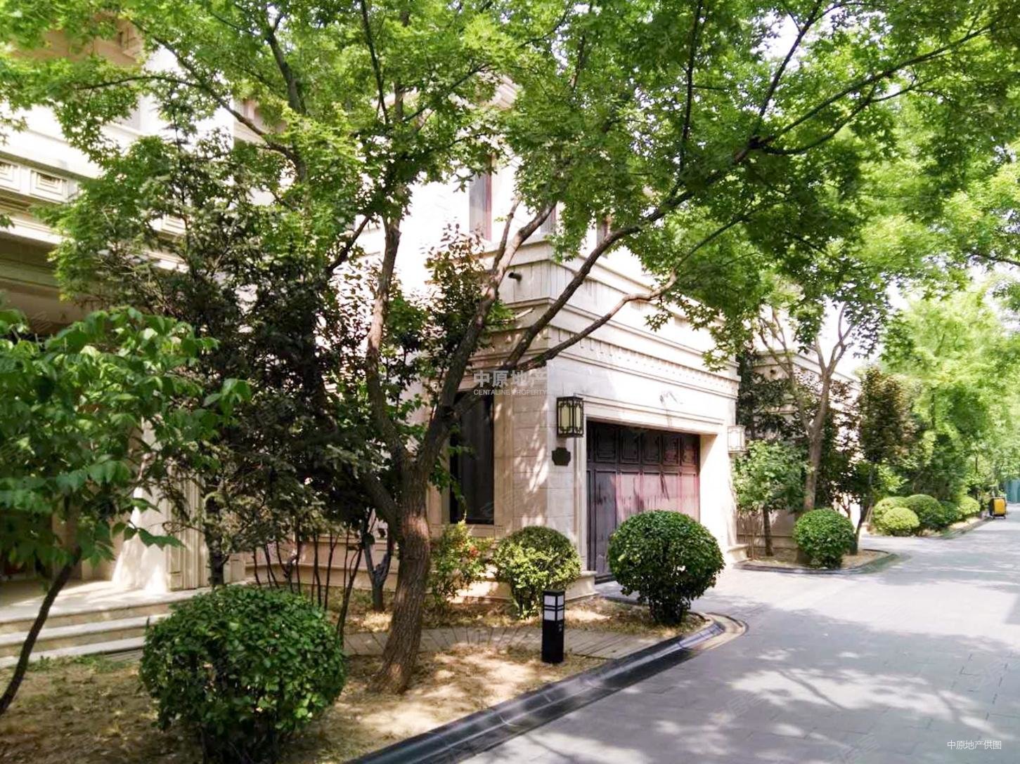 北京房产网>北京二手房>海淀二手房>西苑二手房>龙湖颐和原著>1451