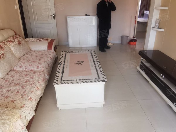 包头昆都仑恰特团17号街坊蔬菜楼精装修二楼出租恰特西团17街坊二楼70平全家具家电淋浴出租房源真实图片