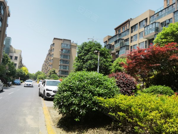 水岸帝景优点,不足,泰州水岸帝景怎么样,水岸帝景周边房产中介经纪人