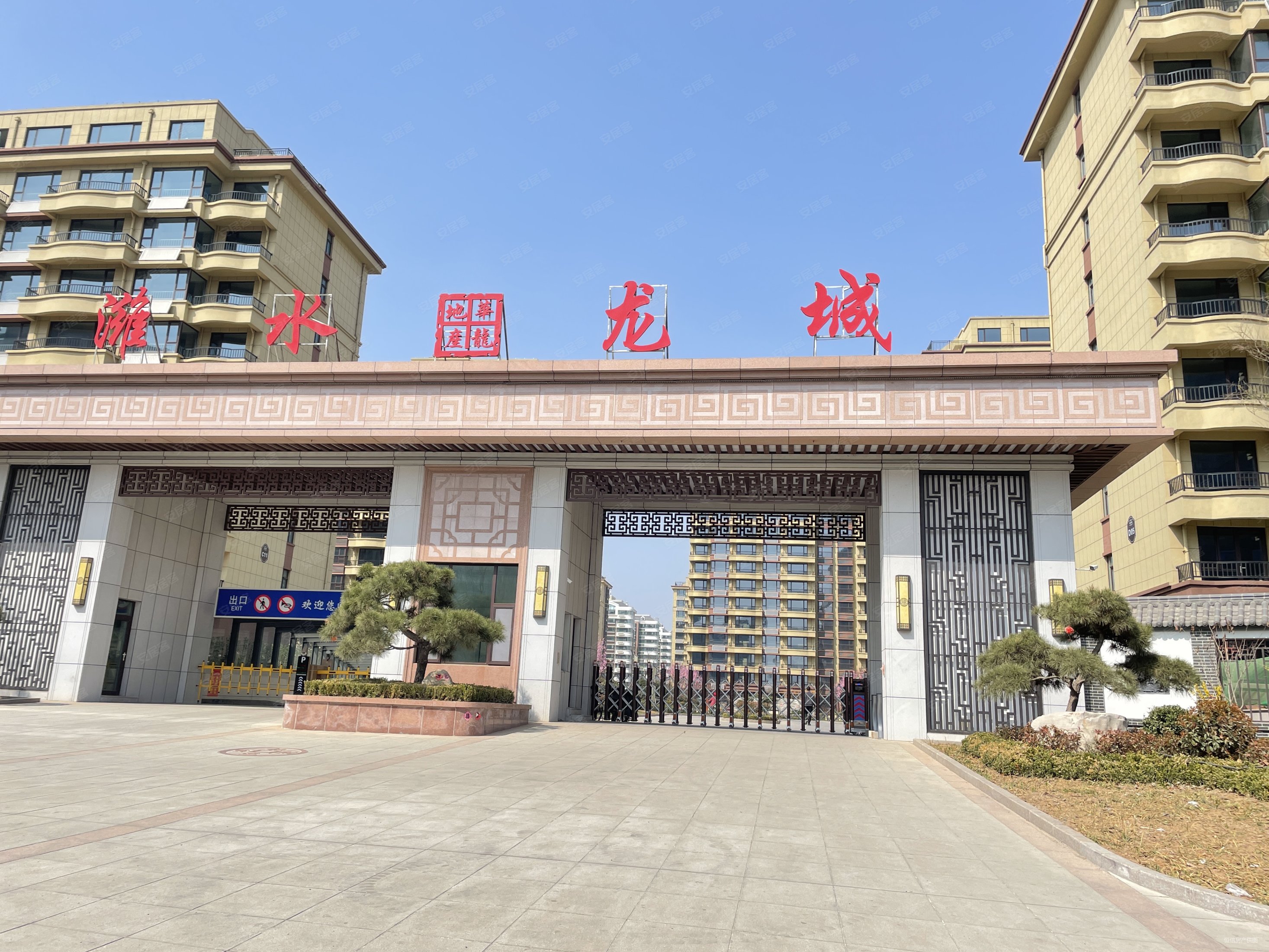 捡漏低价潍水龙城三室客厅向阳送露台车库附房