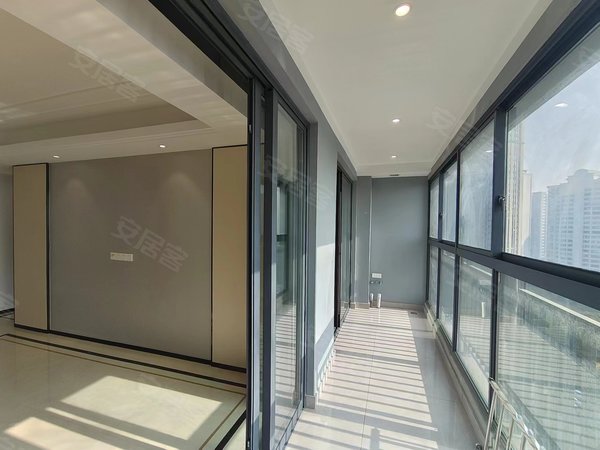 苏州常熟东南开发区名湖豪庭名湖豪庭 精装裸租 图片真实 有车位 有