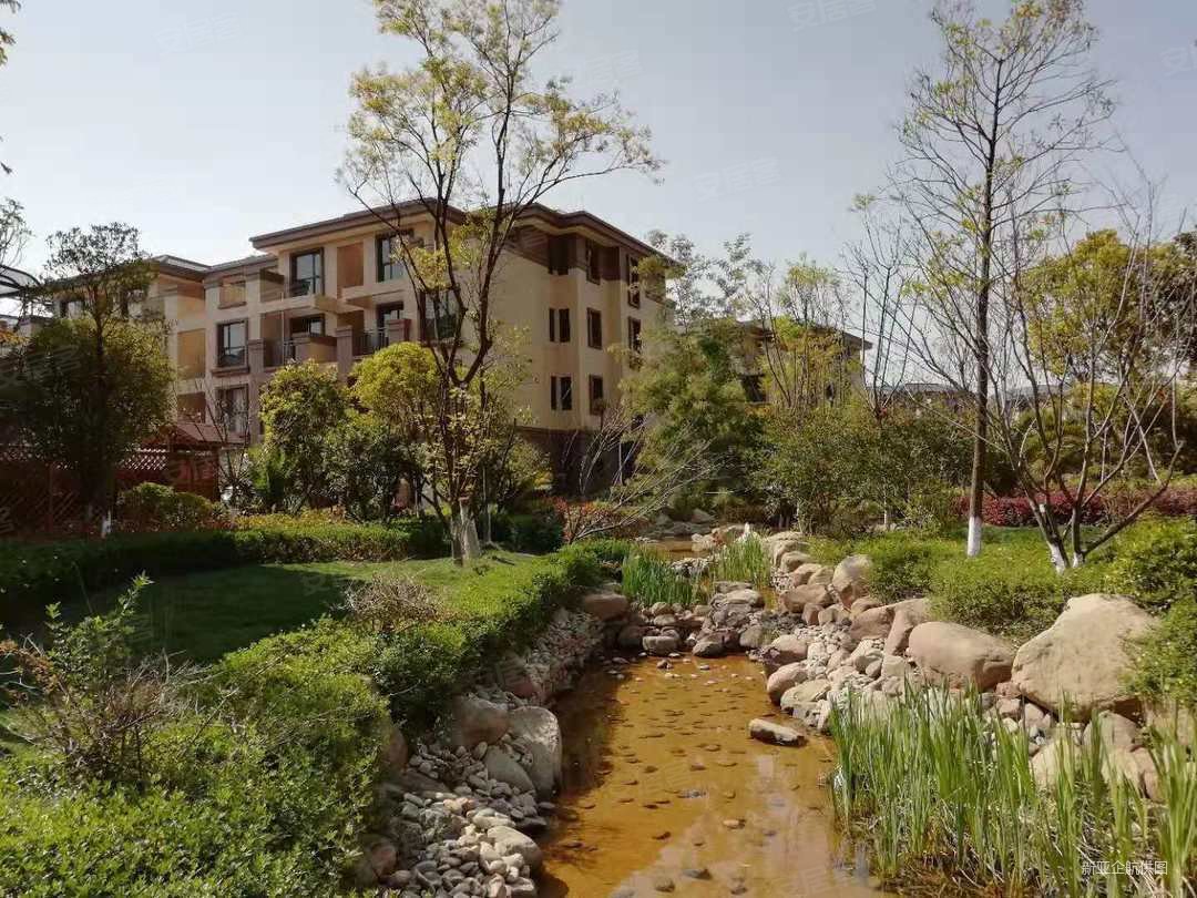 时代俊园翔盛园6室2厅4卫224.9㎡南北340万