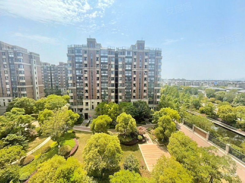 低密度洋房保利品质景观房有密码看房方便