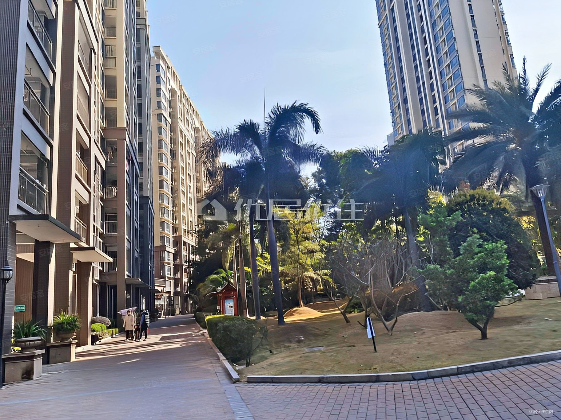 景新国际名城2室2厅1卫73.4㎡东北95万