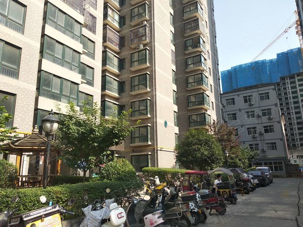 西安莲湖龙首村皇族名居龙首村 印象城 皇族名居 一室精装 随时看房