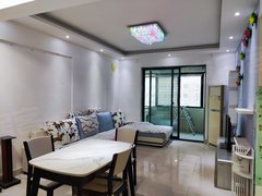宝龙国际社区 房东刚更换的全屋家具家电 拎包入住 宝龙商圈