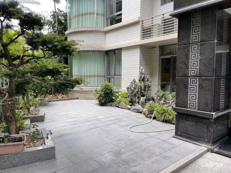 嘉泰雅园1楼复2楼带花园7房3厅6卫现代装修四个套间