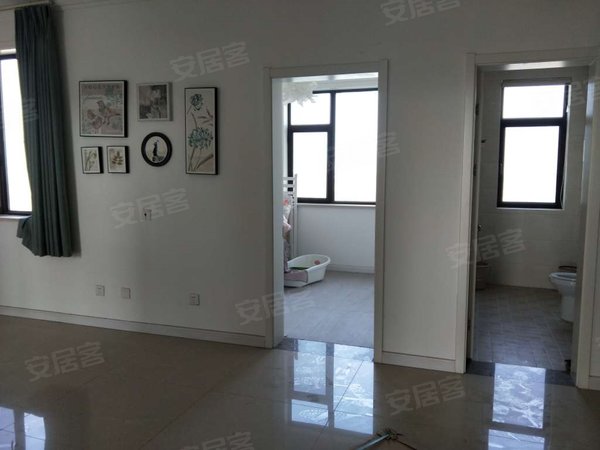 【多图】国信国际公馆,银泰城租房,国信!精装3室 !停车方便 !