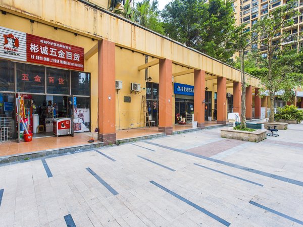 深圳布吉丹竹头英郡年华英郡年华 2室2厅1卫精装修 带车位 采光好