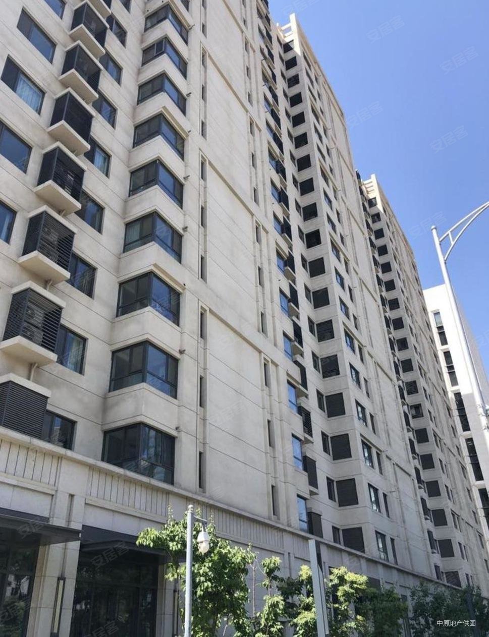 小区环境好,带阳台,金城华庭二手房,1830万,2室2厅,1卫,102平米-北京