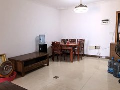 赣州南康工业大道城市1号小三房家具齐全，三个房间有空调出租房源真实图片