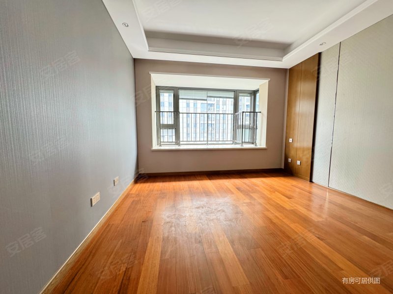 仁恒公园世纪北区大平层江湾雅园精装修没住过正对小区泳池