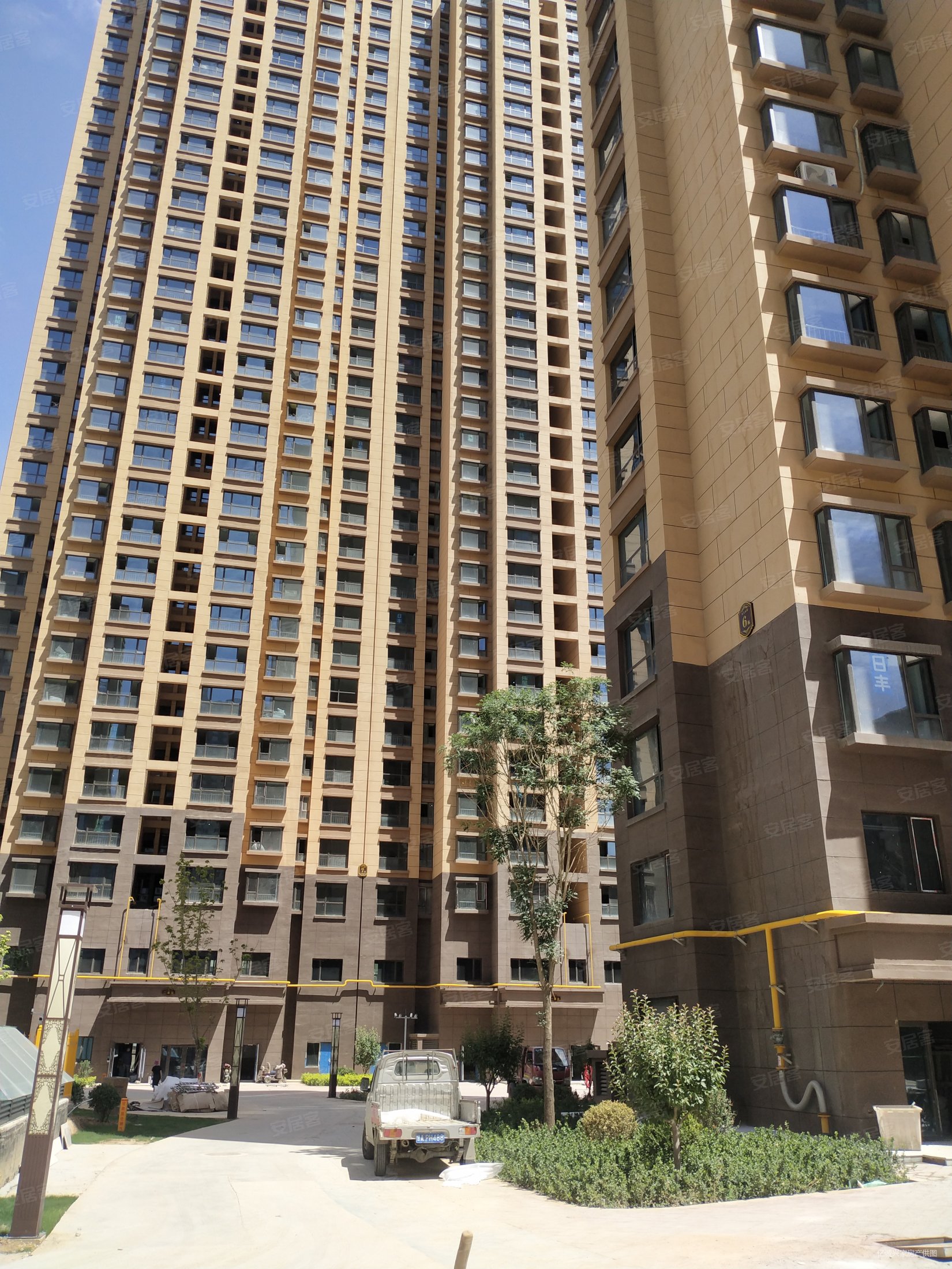 板楼 次新小区 电梯房 大两房 产权清晰 高楼层采光充足,东方家园二手