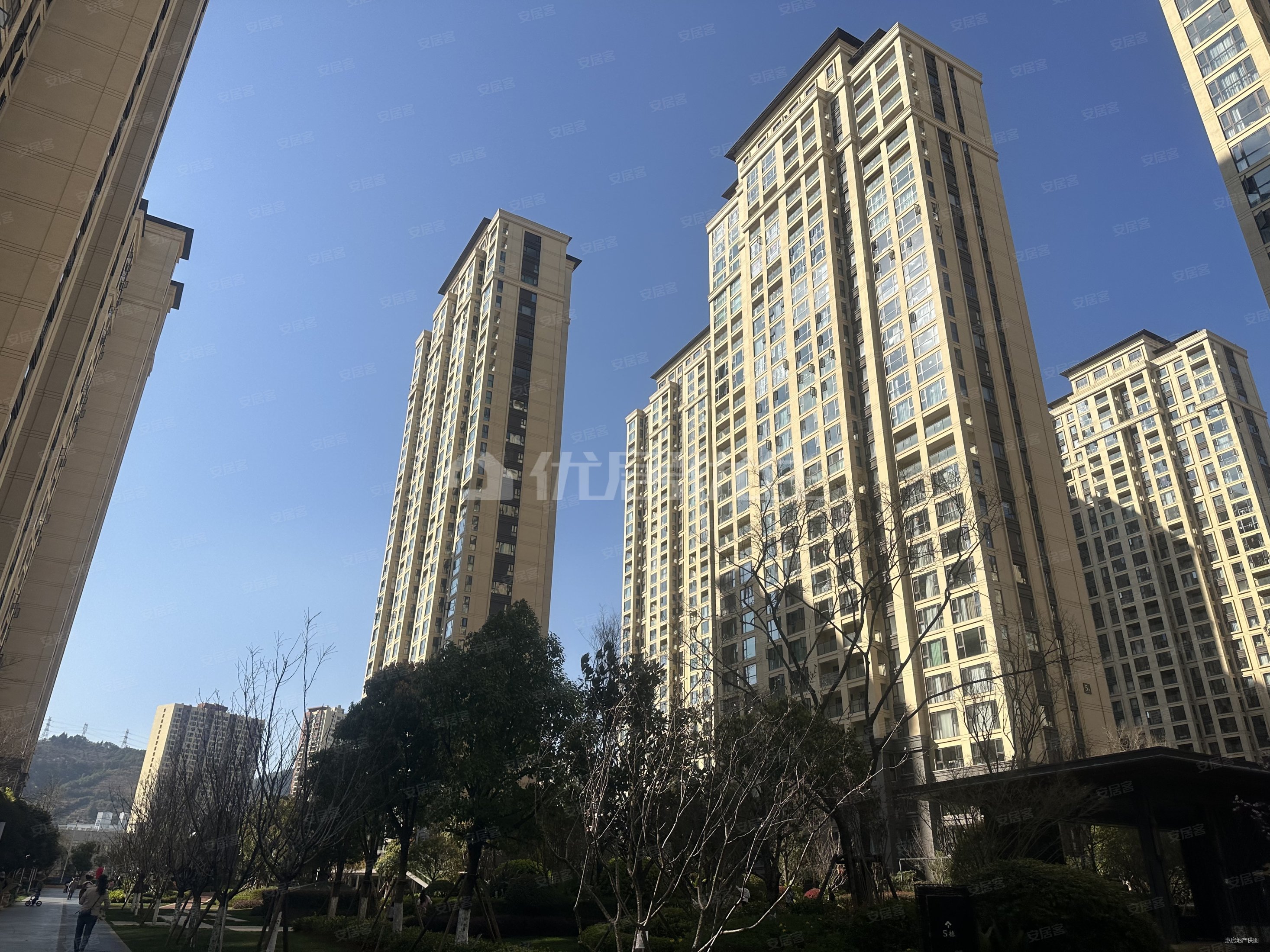 新希望白麓城2期